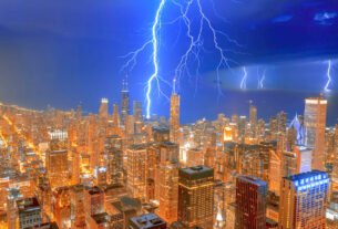 Tornadoes Sweep Through Chicago Area as Hurricane-Force Storms Batter Midwest